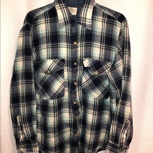 flannel/sweater/jacket